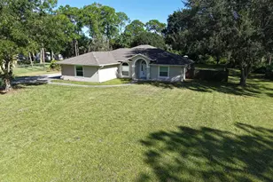 8330 Hidden Pines Rd, Fort Pierce, FL 34945 - Photo 7