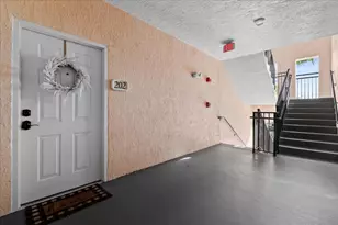 2808 Amalei Dr, Palm Beach Gardens, FL 33410 - Photo 3