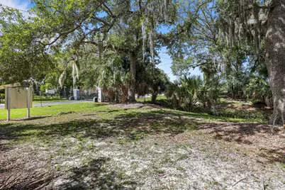 2460 Sweetwater Drive, Fort Pierce, FL 34981 - Photo 15