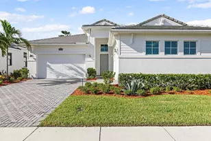 2301 SE Canopy Cove Ln, Port Saint Lucie, FL 34984 - Photo 5