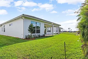 2301 SE Canopy Cove Ln, Port Saint Lucie, FL 34984 - Photo 7