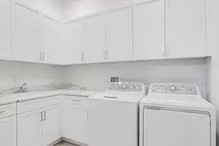 2301 SE Canopy Cove Ln, Port Saint Lucie, FL 34984 - Photo 17