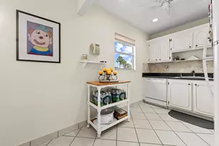 20 Waterford A, Delray Beach, FL 33446 - Photo 13