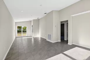 138 SW Seminole Crossing Ct, Indiantown, FL 34956 - Photo 5