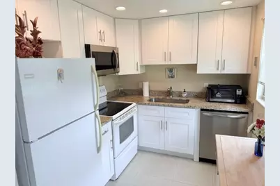 201 Ventnor M #201, Deerfield Beach, FL 33442 - Photo 1