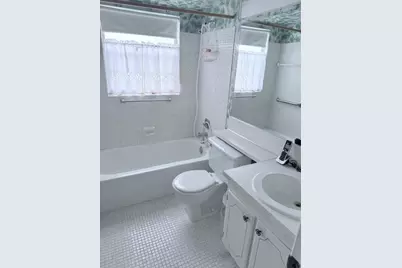 201 Ventnor M #201, Deerfield Beach, FL 33442 - Photo 9