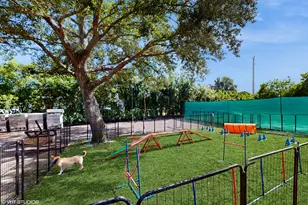 377 Squire Dr, Wellington, FL 33414 - Photo 77