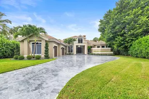 1543 Breakers W Blvd, West Palm Beach, FL 33411 - Photo 5