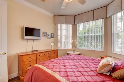 7090 Prado Lake Drive, Delray Beach, FL 33446 - Photo 21