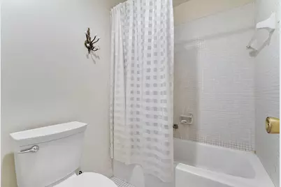 1050 Citrus #202, Delray Beach, FL 33445 - Photo 23
