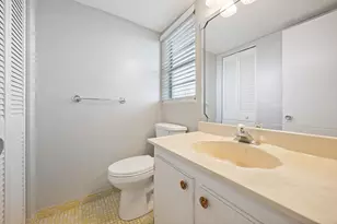 230 NE 26th Ave, Boynton Beach, FL 33435 - Photo 13