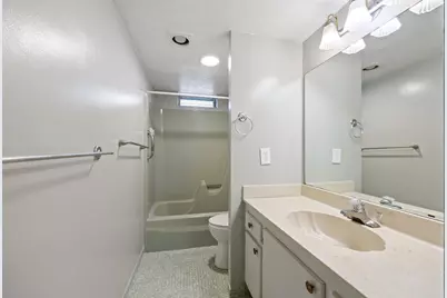 230 NE 26th Avenue #206, Boynton Beach, FL 33435 - Photo 11