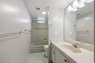 230 NE 26th Ave, Boynton Beach, FL 33435 - Photo 11