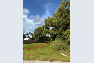 574 SE Nome Drive, Port Saint Lucie, FL 34984 - Photo 5