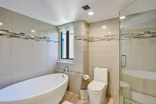 100 SE 5th Ave, Boca Raton, FL 33432 - Photo 13