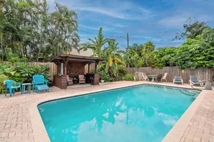 1014 W Broward St, Lantana, FL 33462 - Photo 1