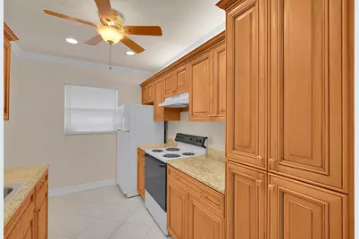2340 SW 22nd Avenue #306, Delray Beach, FL 33445 - Photo 3