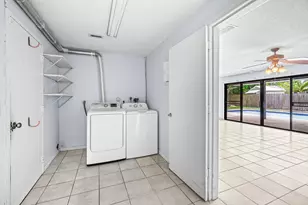 77 NW 5th Ave, Boca Raton, FL 33432 - Photo 23