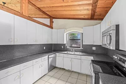 77 NW 5th Avenue, Boca Raton, FL 33432 - Photo 13