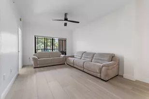 2807 Veronia Dr, Palm Beach Gardens, FL 33410 - Photo 13