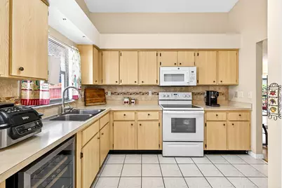 11215 Clayridge Drive, Tampa, FL 33635 - Photo 9