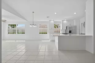 8281 SE Double Tree Dr, Hobe Sound, FL 33455 - Photo 5