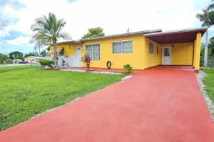 632 SW 13th St, Belle Glade, FL 33430 - Photo 1