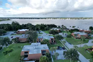 825 Center St, Jupiter, FL 33458 - Photo 39