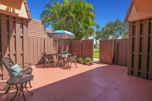 825 Center St, Jupiter, FL 33458 - Photo 5