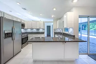 7751 162nd Ct N, Palm Beach Gardens, FL 33418 - Photo 11