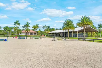 2587 Skipiks Way, Wellington, FL 33470 - Photo 19