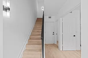 687 Hibiscus St, West Palm Beach, FL 33401 - Photo 13