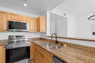 687 Hibiscus St, West Palm Beach, FL 33401 - Photo 11