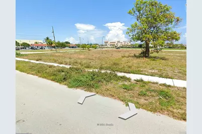 84 SW 1 Court, Deerfield Beach, FL 33441 - Photo 5