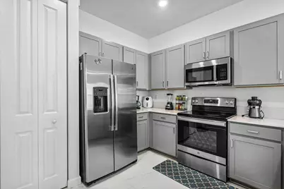 4111 Plum Tree Lane, Riviera Beach, FL 33410 - Photo 7