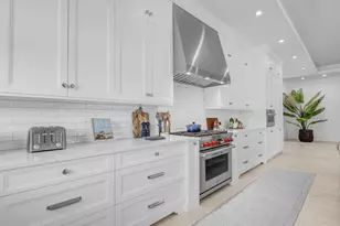 934 N Loxahatchee Dr, Jupiter, FL 33458 - Photo 11