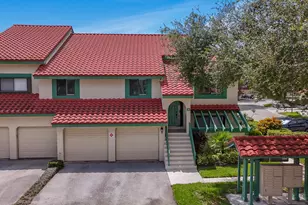 9 Lexington Ln E, Palm Beach Gardens, FL 33418 - Photo 1