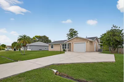2273 SE Melaleuca Boulevard, Port Saint Lucie, FL 34952 - Photo 3