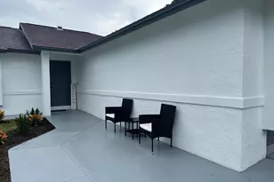 248 SE Fallon Dr, Port Saint Lucie, FL 34983 - Photo 5