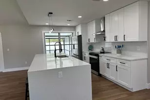 248 SE Fallon Dr, Port Saint Lucie, FL 34983 - Photo 9