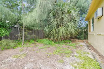 4301 Pinewood Avenue, West Palm Beach, FL 33407 - Photo 25