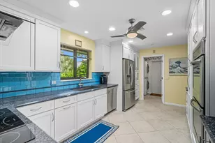 1423 SW Troon Cir, Palm City, FL 34990 - Photo 25