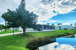 17 Maya Wy, Port Saint Lucie, FL 34952 - Photo 3