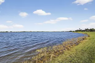 8 Woodbrook Cir, West Palm Beach, FL 33401 - Photo 3