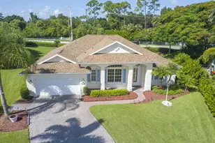 305 Bourdeaux Dr SW, Vero Beach, FL 32968 - Photo 1