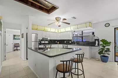 1915 Eucalyptus Avenue, Fort Pierce, FL 34949 - Photo 25