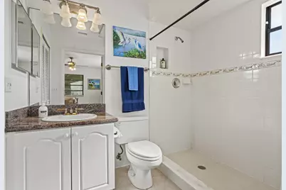 1915 Eucalyptus Avenue, Fort Pierce, FL 34949 - Photo 17