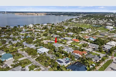 1915 Eucalyptus Avenue, Fort Pierce, FL 34949 - Photo 31
