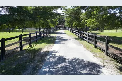 16098 Deer Path Lane, Wellington, FL 33470 - Photo 9