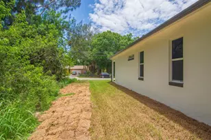 8525 64th Ave, Vero Beach, FL 32967 - Photo 33